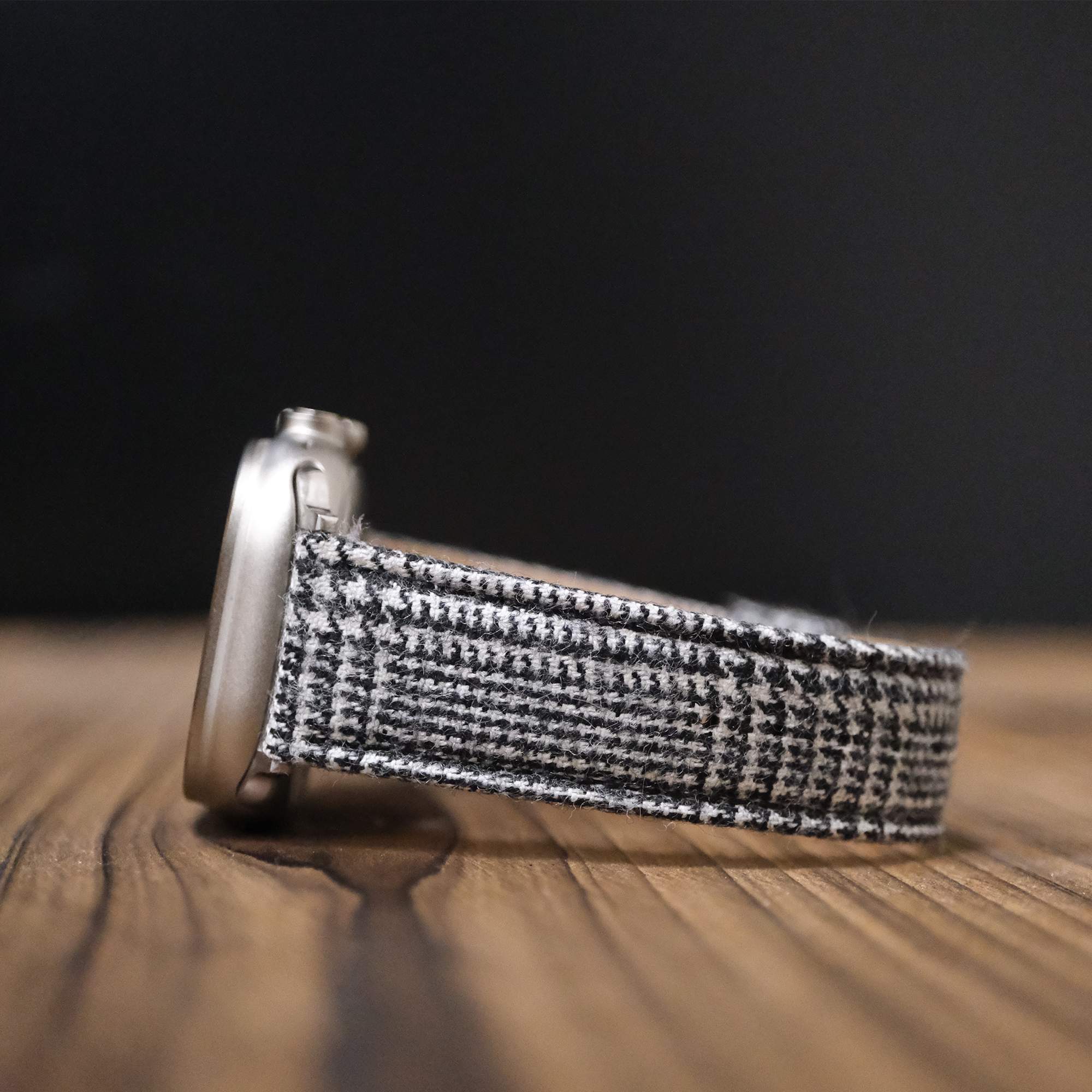 Apple Black and White Prince Plaid Watch Band