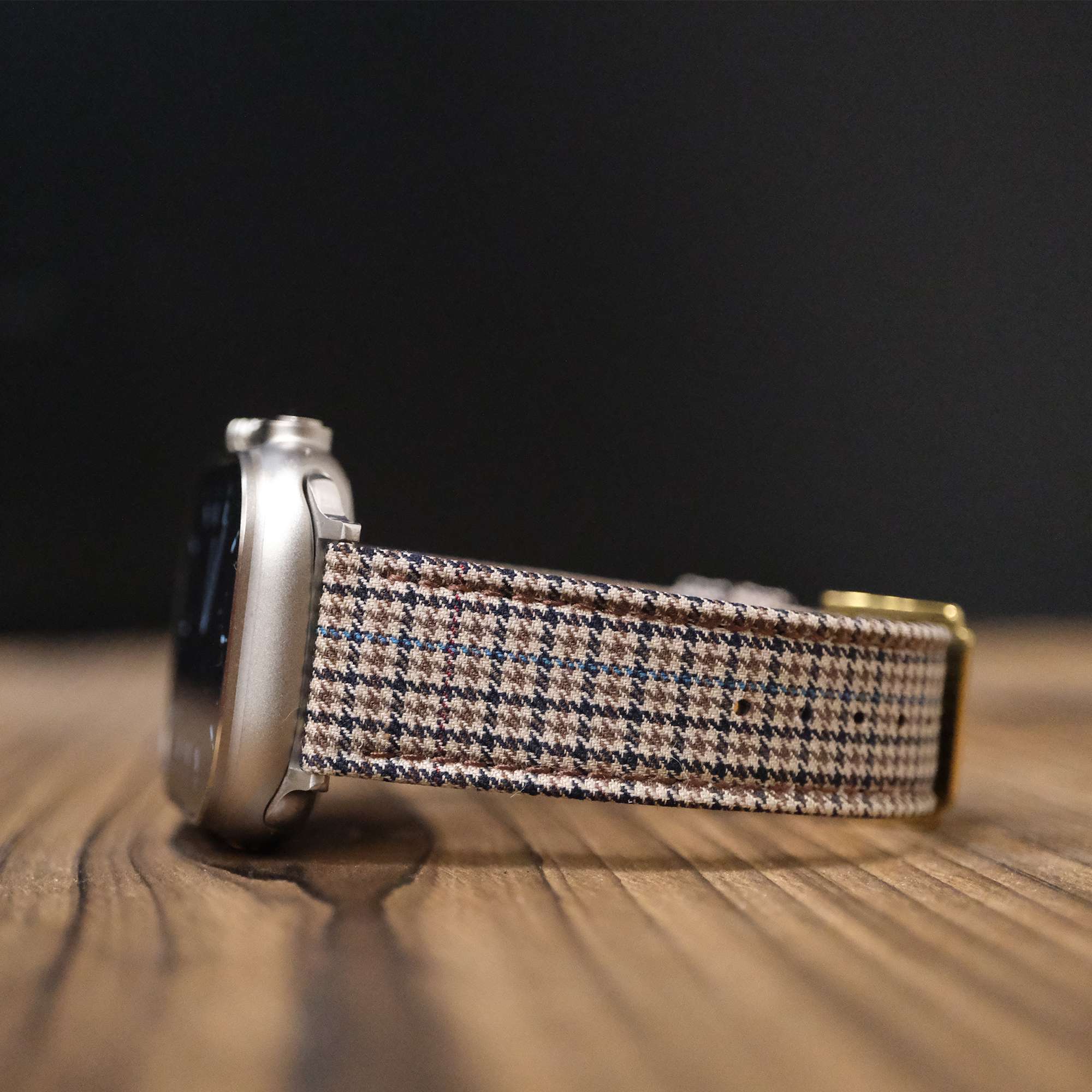 Apple Light Brown & Black Royal VV150 Houndstooth Watch Band