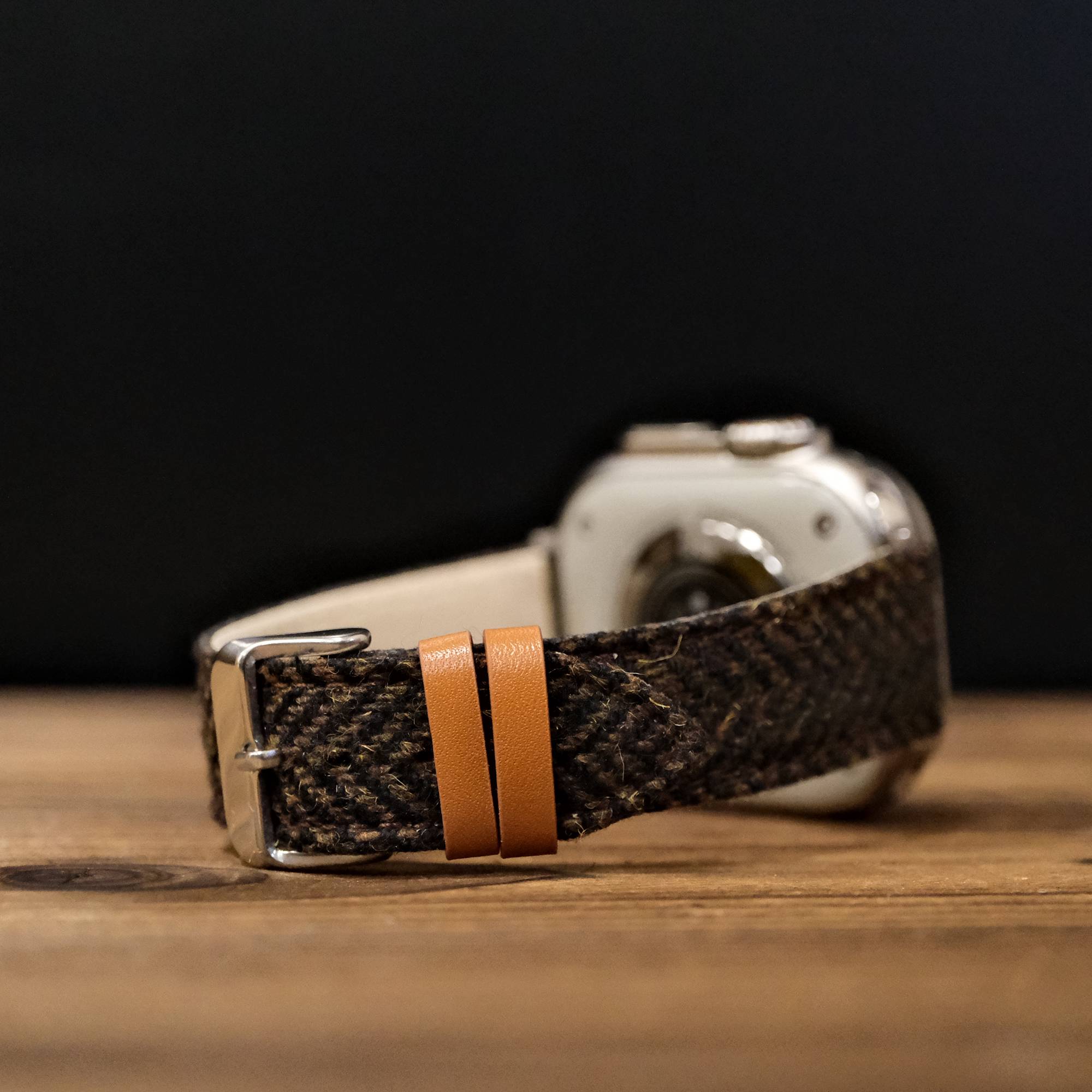 Apple HARRIS TWEED® Dark Brown Herringbone Watch Band