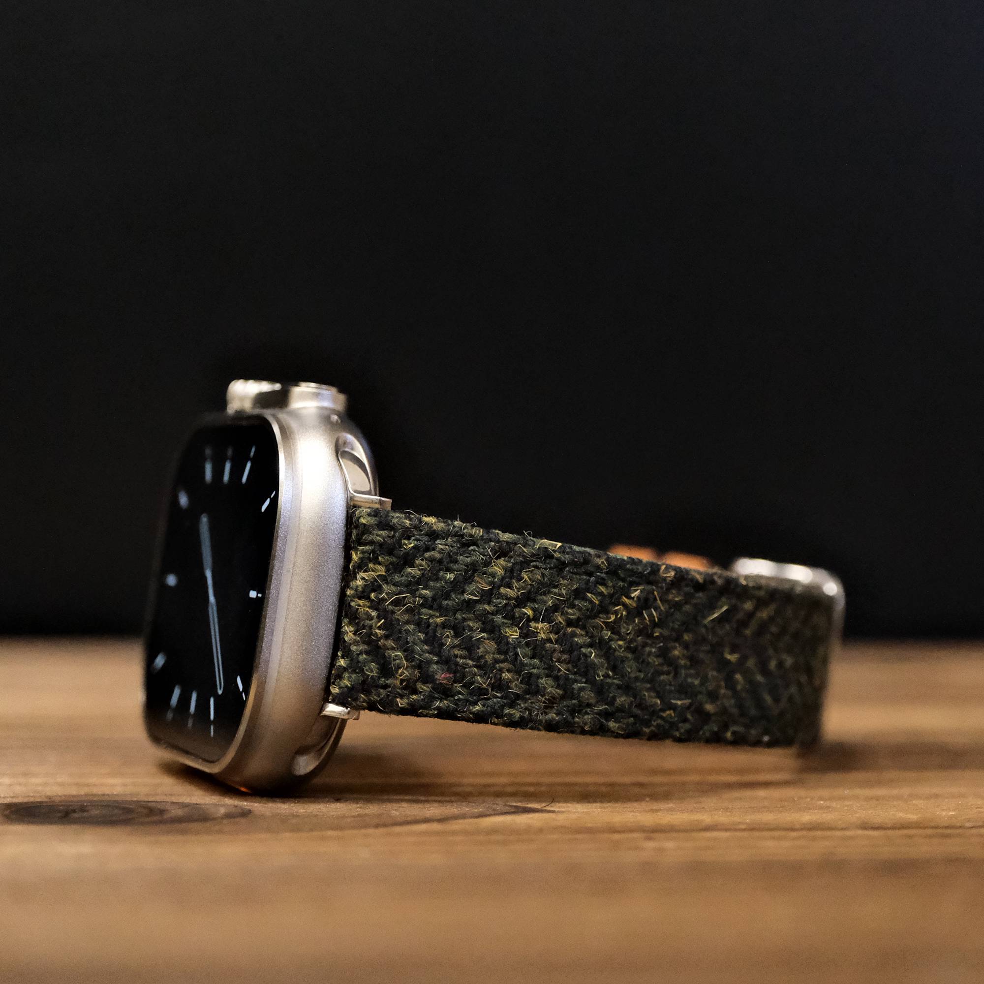 Apple HARRIS TWEED® Army Green Herringbone Watch Band