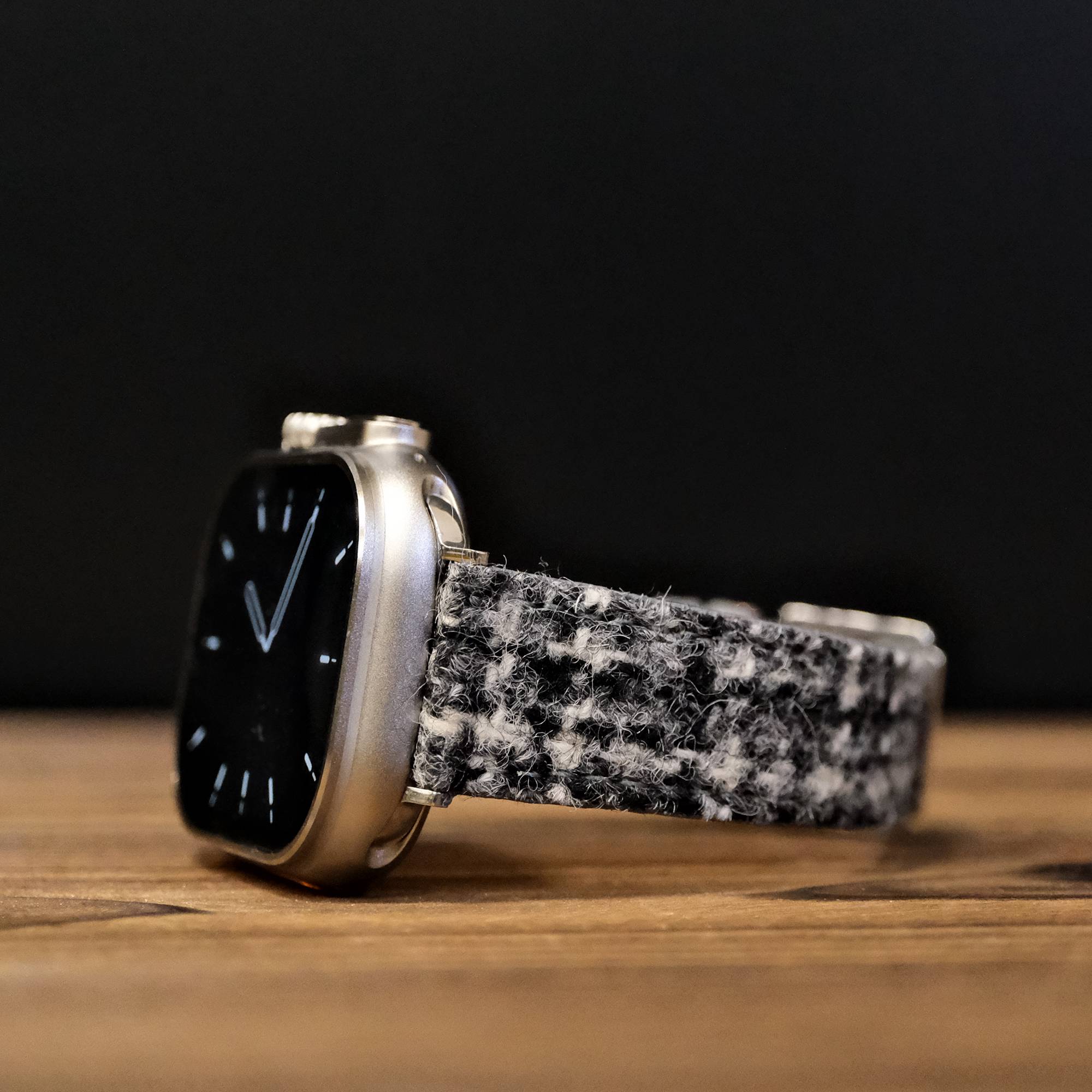 Apple HARRIS TWEED®  Style II Watch Band