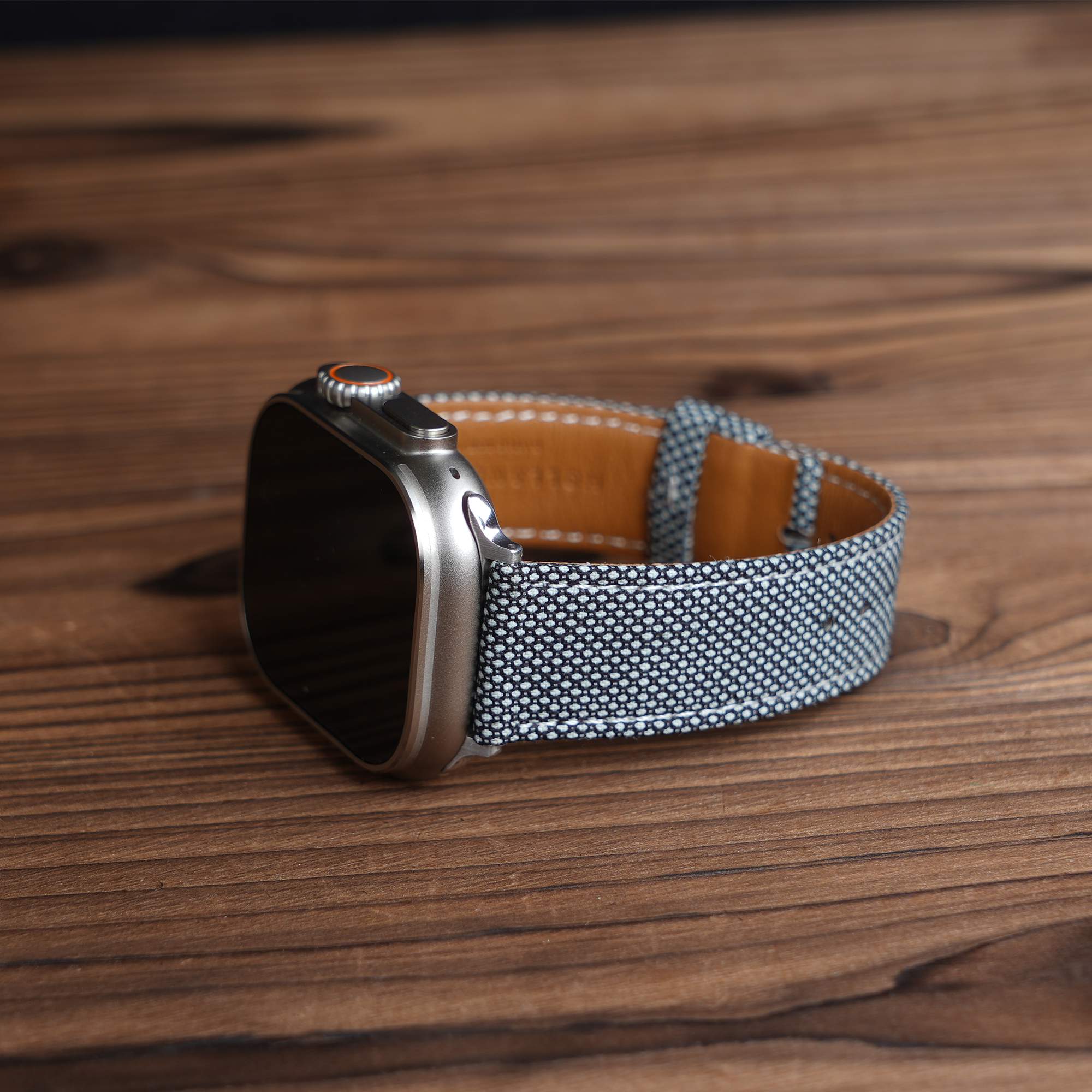 Apple Black & White Cambridge Birdseye Watch Band