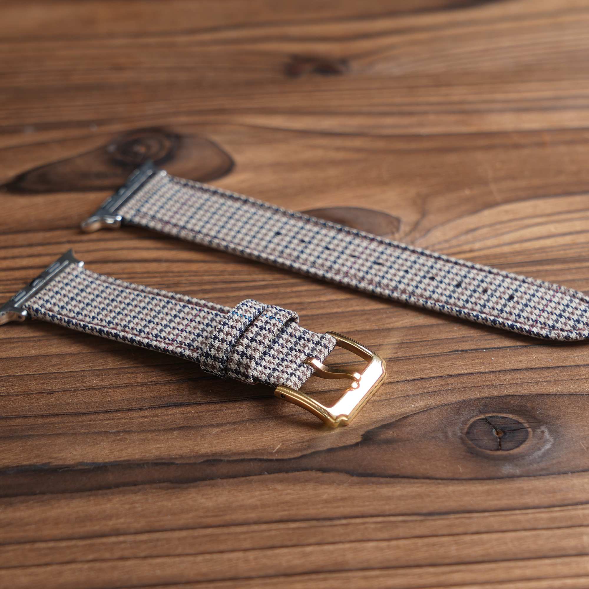 Apple Light Brown & Black Royal VV150 Houndstooth Watch Band